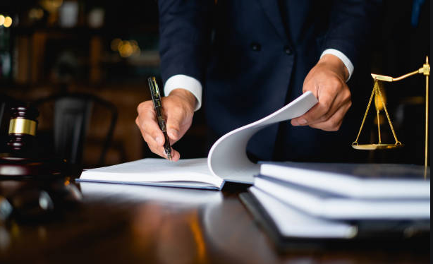 Litigation Lawyer Calgary
